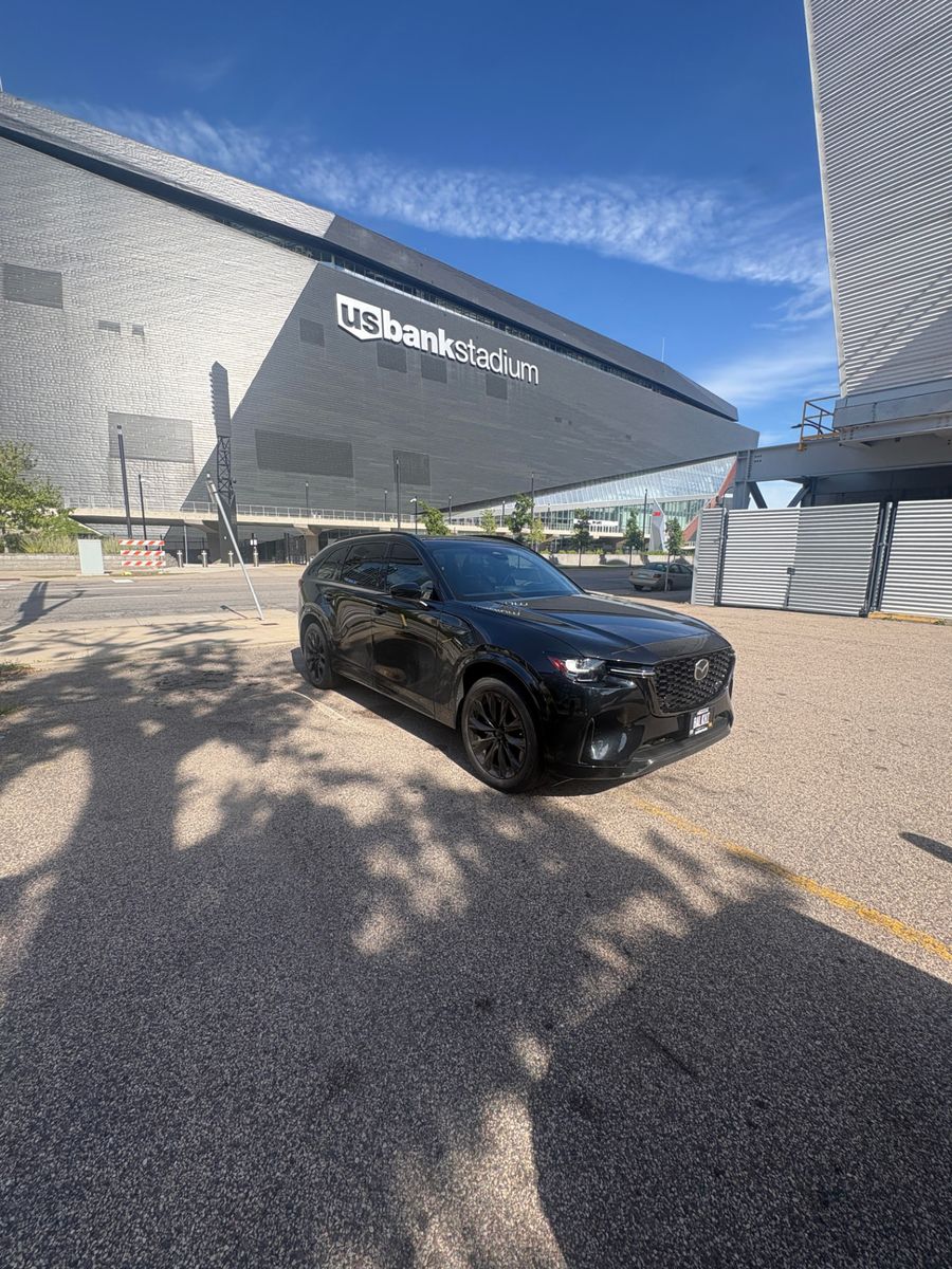 SUV — Black Mazda CX-90